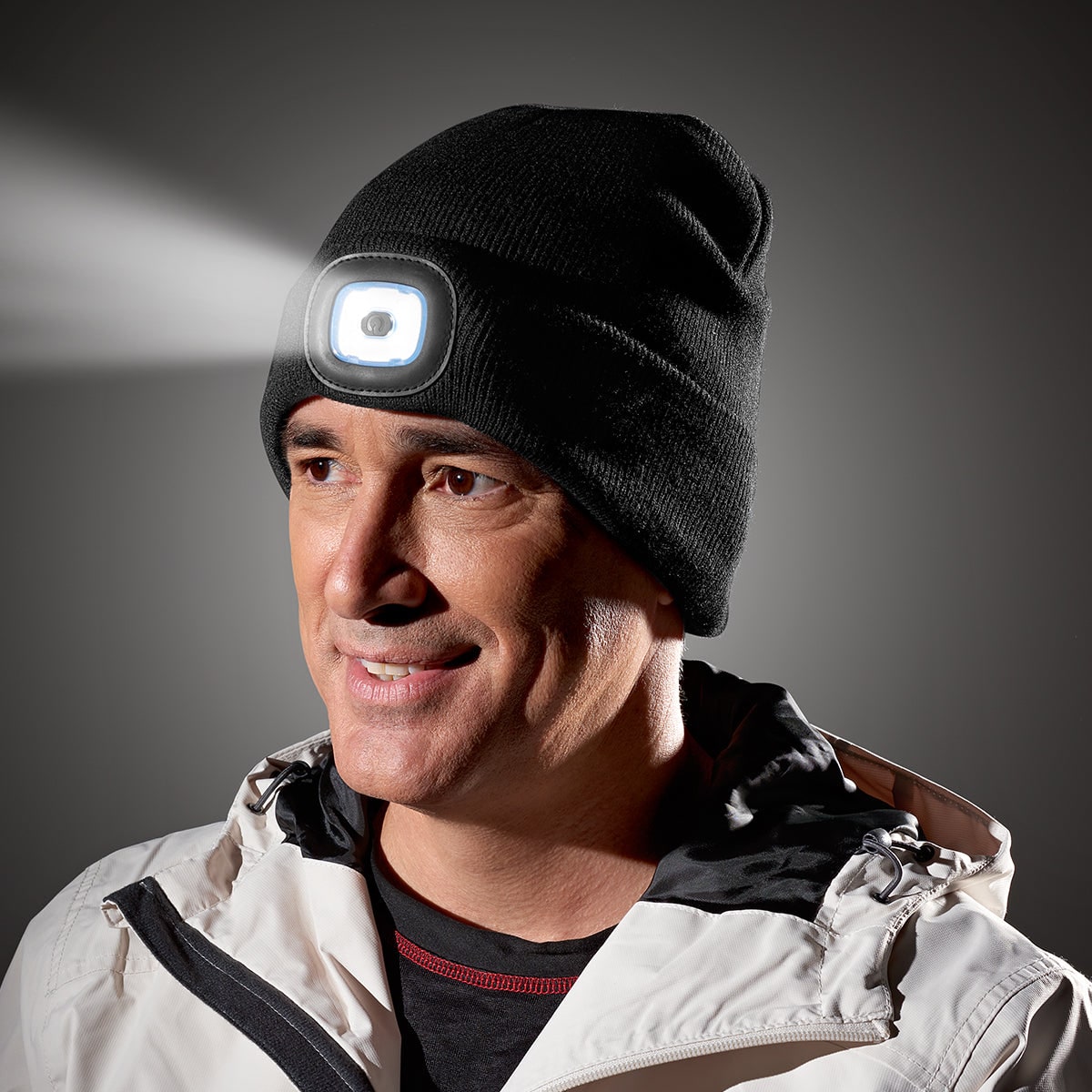 Winter Beanie Light Rechargeable LED Illuminated Design - Image 1